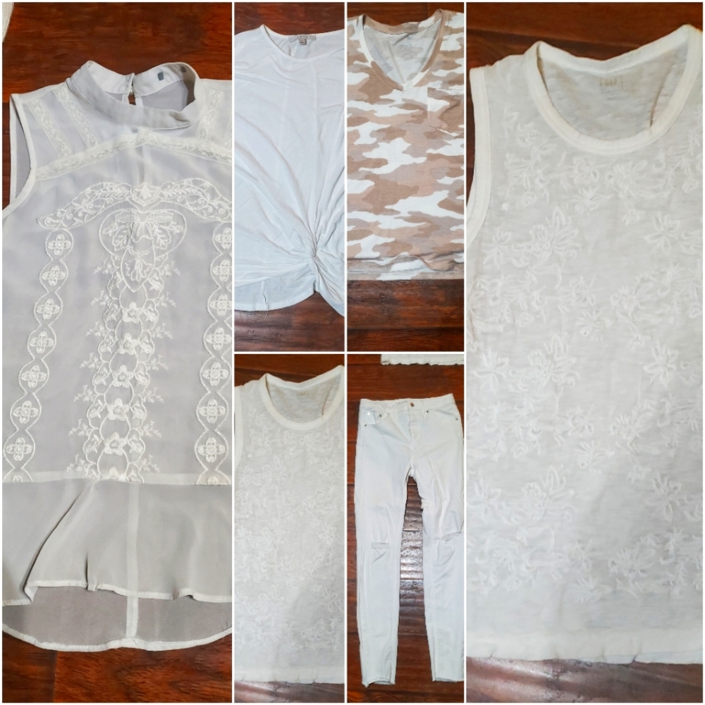 White/ Cream Colored Women’s/ Juniors Shirts/ Blouse - Size XS/Small - LOT